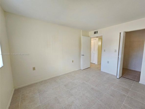 1153 Lake Victoria Dr D, West Palm Beach FL 33411