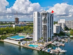 300 Three Islands Blvd PH3A, Hallandale Beach FL 33009