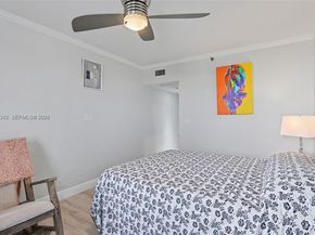 300 Three Islands Blvd PH3A, Hallandale Beach FL 33009