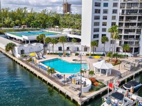 300 Three Islands Blvd PH3A, Hallandale Beach FL 33009