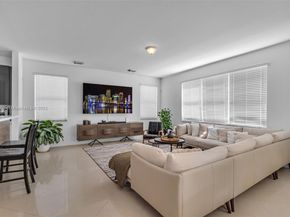 8467 NW 110th Pl, Doral FL 33178