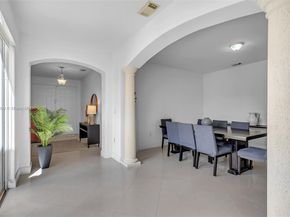 8467 NW 110th Pl, Doral FL 33178