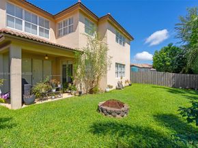 8467 NW 110th Pl, Doral FL 33178