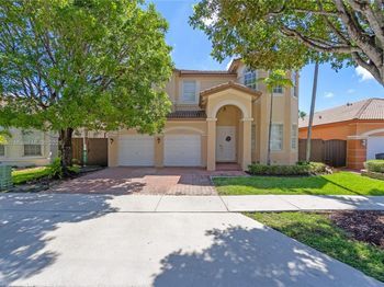 8467 NW 110th Pl