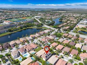 8467 NW 110th Pl, Doral FL 33178