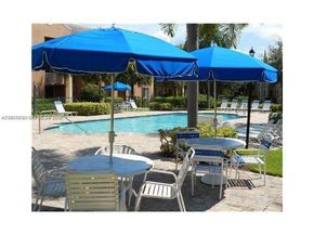 711 SW 111th Way 202, Pembroke Pines FL 33025