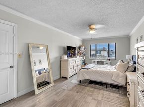 2514 Taylor St 11, Hollywood FL 33020