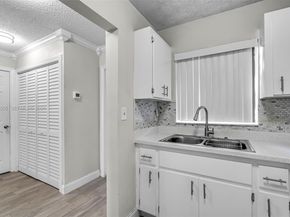 2514 Taylor St 11, Hollywood FL 33020