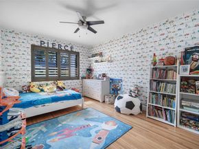 3411 Riviera Dr, Coral Gables FL 33134