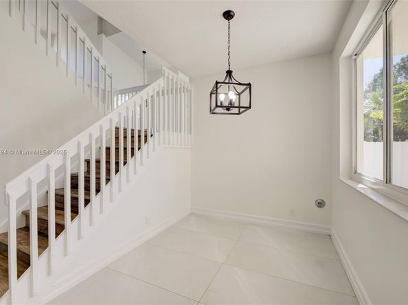 862 SW 176th Ave, Pembroke Pines FL 33029