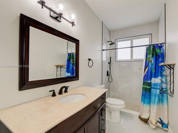 862 SW 176th Ave, Pembroke Pines FL 33029