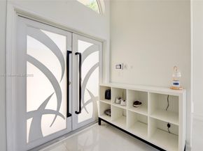 862 SW 176th Ave, Pembroke Pines FL 33029