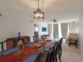 361 S Hollybrook Dr 102, Pembroke Pines FL 33025