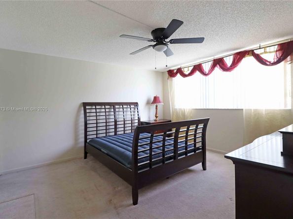 361 S Hollybrook Dr 102, Pembroke Pines FL 33025