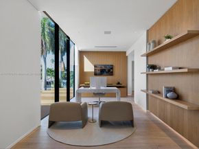 94 S Hibiscus Dr, Miami Beach FL 33139
