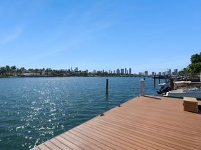 94 S Hibiscus Dr, Miami Beach FL 33139
