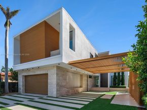 94 S Hibiscus Dr, Miami Beach FL 33139