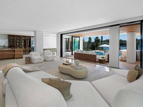 94 S Hibiscus Dr, Miami Beach FL 33139
