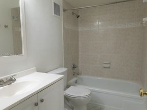 8018 SW 18th Ct 28, Davie FL 33324