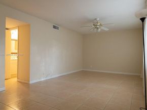 8018 SW 18th Ct 28, Davie FL 33324