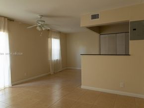 8018 SW 18th Ct 28, Davie FL 33324