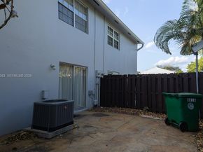 8018 SW 18th Ct 28, Davie FL 33324