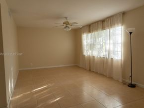 8018 SW 18th Ct 28, Davie FL 33324