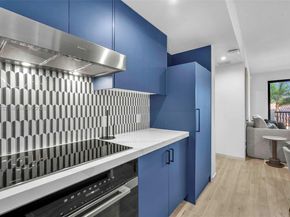 4220 Laguna St 505, Coral Gables FL 33146