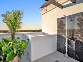 4220 Laguna St 505, Coral Gables FL 33146