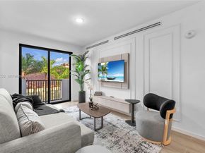 4220 Laguna St 505, Coral Gables FL 33146