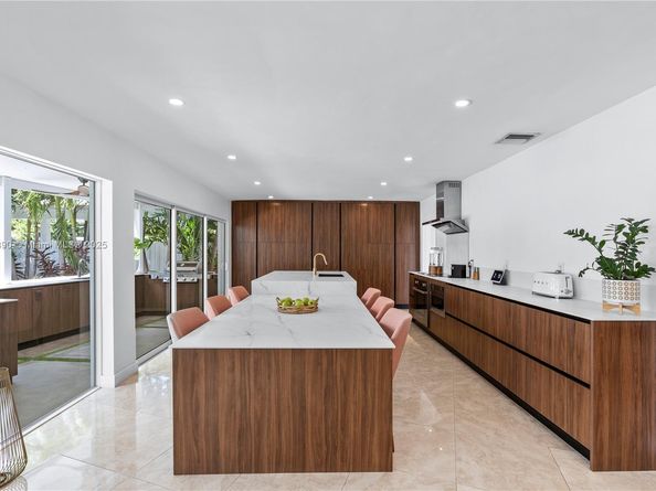12910 Auralia Rd, North Miami FL 33181