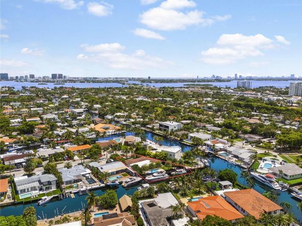 12910 Auralia Rd, North Miami FL 33181