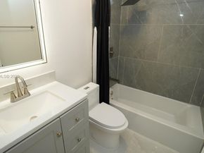 3251 W Inverrary Blvd W, Lauderhill FL 33319