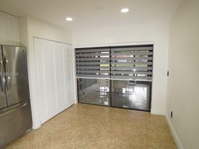 3251 W Inverrary Blvd W, Lauderhill FL 33319