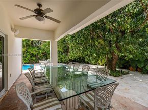8450 SW 74th Ter, Miami FL 33143
