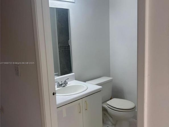 1601 SW 128th Ter 111A, Pembroke Pines FL 33027