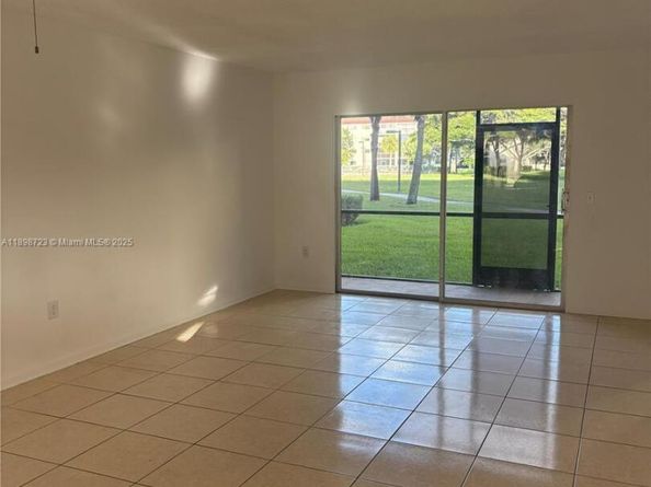 1601 SW 128th Ter 111A, Pembroke Pines FL 33027