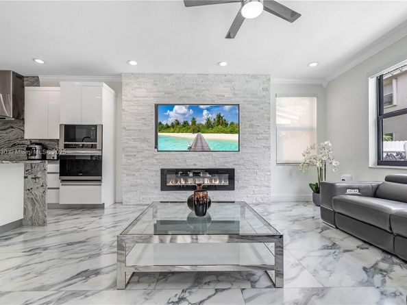 16488 SW 30th St, Miramar FL 33027