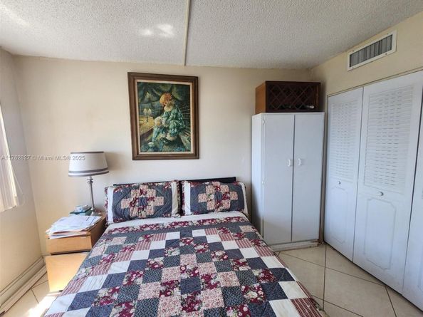 2100 Sans Souci Blvd B1401, North Miami FL 33181
