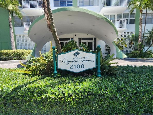 2100 Sans Souci Blvd B1401, North Miami FL 33181