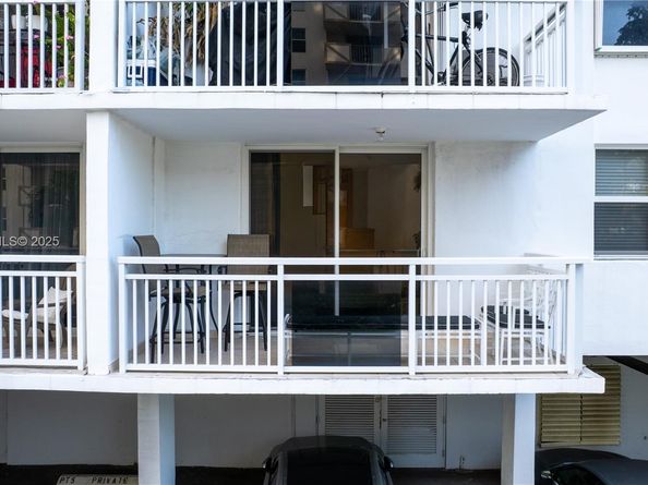 1849 S Ocean Dr 212, Hallandale Beach FL 33009