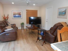 128 Laurel Rd, Hollywood FL 33021