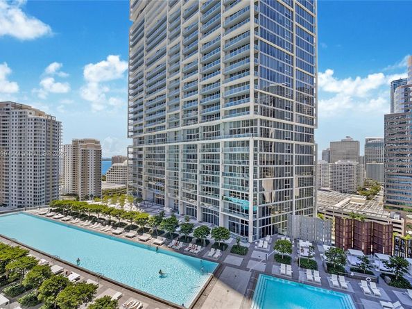 495 Brickell Ave 2709, Miami FL 33131