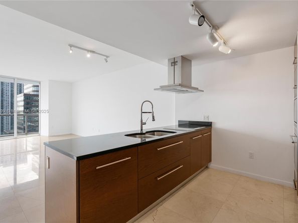 495 Brickell Ave 2709, Miami FL 33131