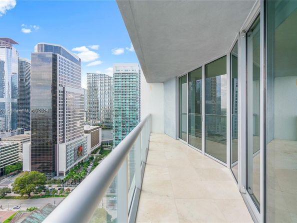 495 Brickell Ave 2709, Miami FL 33131