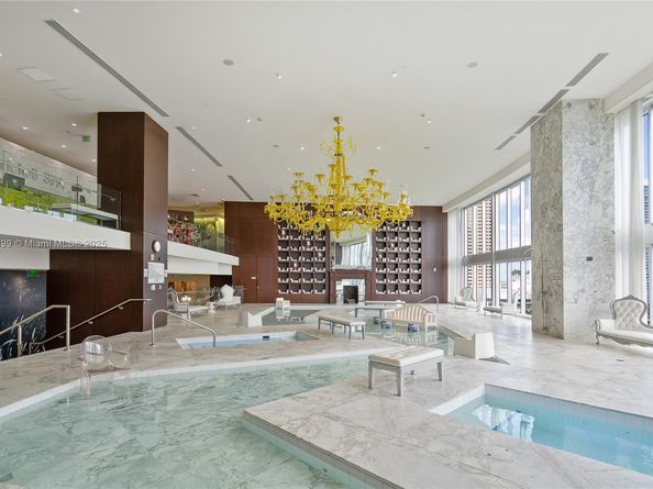 495 Brickell Ave 2709, Miami FL 33131