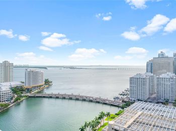 495 Brickell Ave