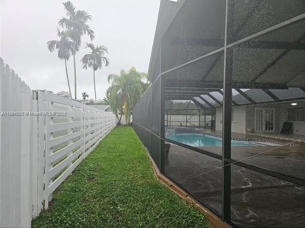 14763 SW 152nd Pl, Miami FL 33196