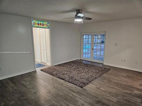 14763 SW 152nd Pl, Miami FL 33196