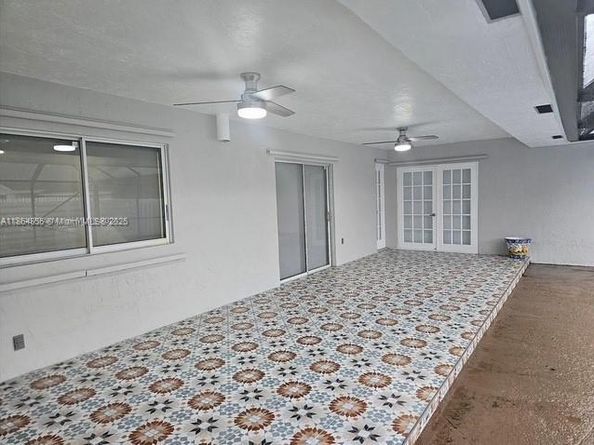 14763 SW 152nd Pl, Miami FL 33196